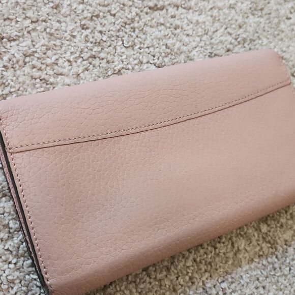 Louis Vuitton Taurillon Capucines Wallet - Picture 12 of 12